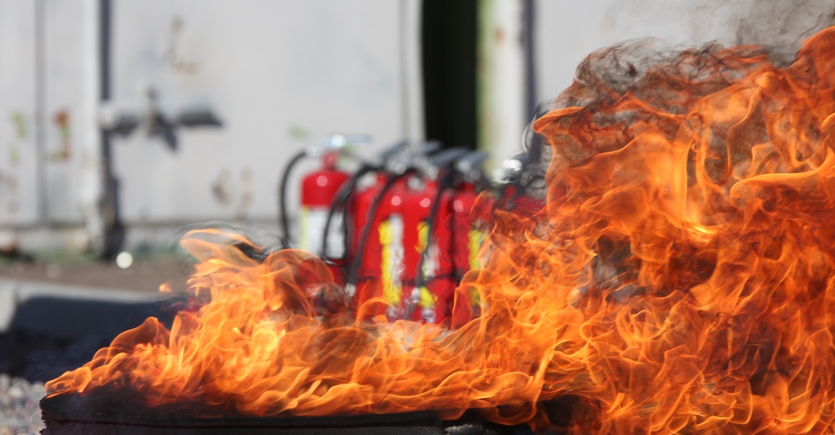 Vad är en branddörr? Den kan avsevärt minska antalet dödsfall vid brand.